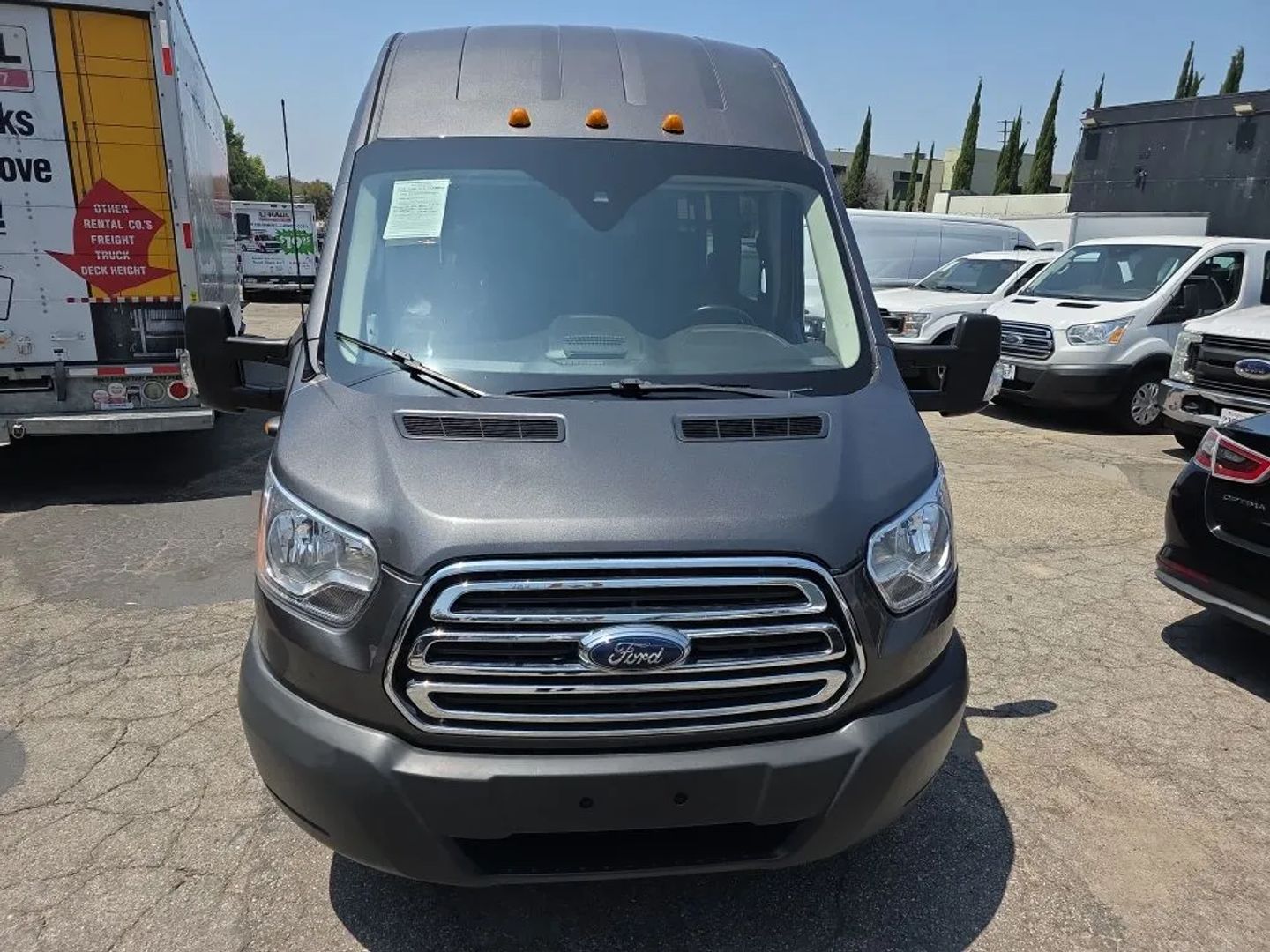 ford transit wagon 2018 1FBVU4XG4JKB50367 image ford transit wagon 2018 1FBVU4XG4JKB50367 image